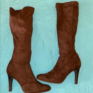 Issac Mizrahi boots size 7